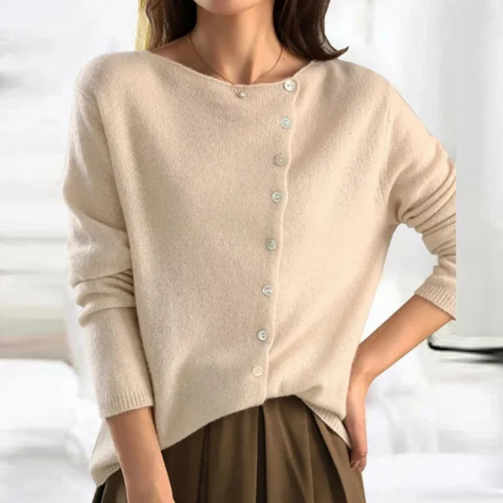 Refined Button-Design Pull | Durable High-Quality Knit