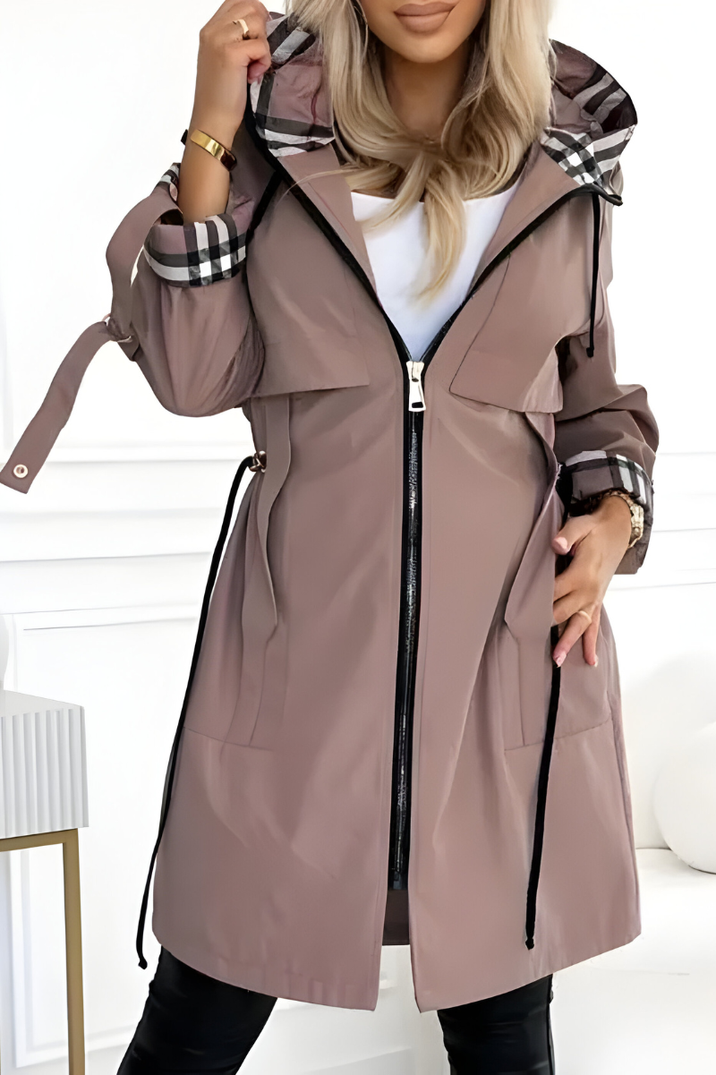Elegant lightweight parka