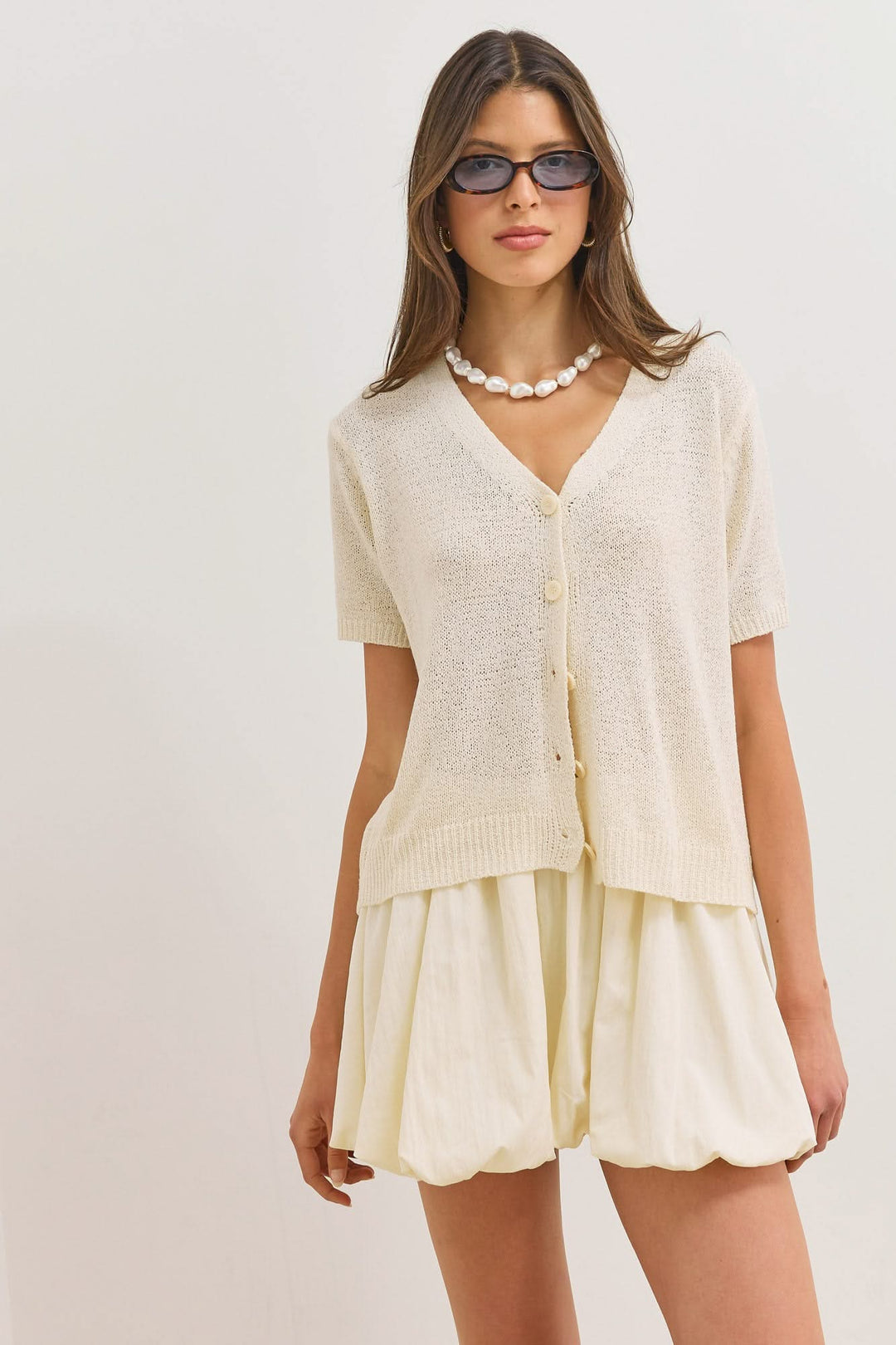Cardigan for women, cropped cut, V-neck, short sleeves, buttons, textured knit