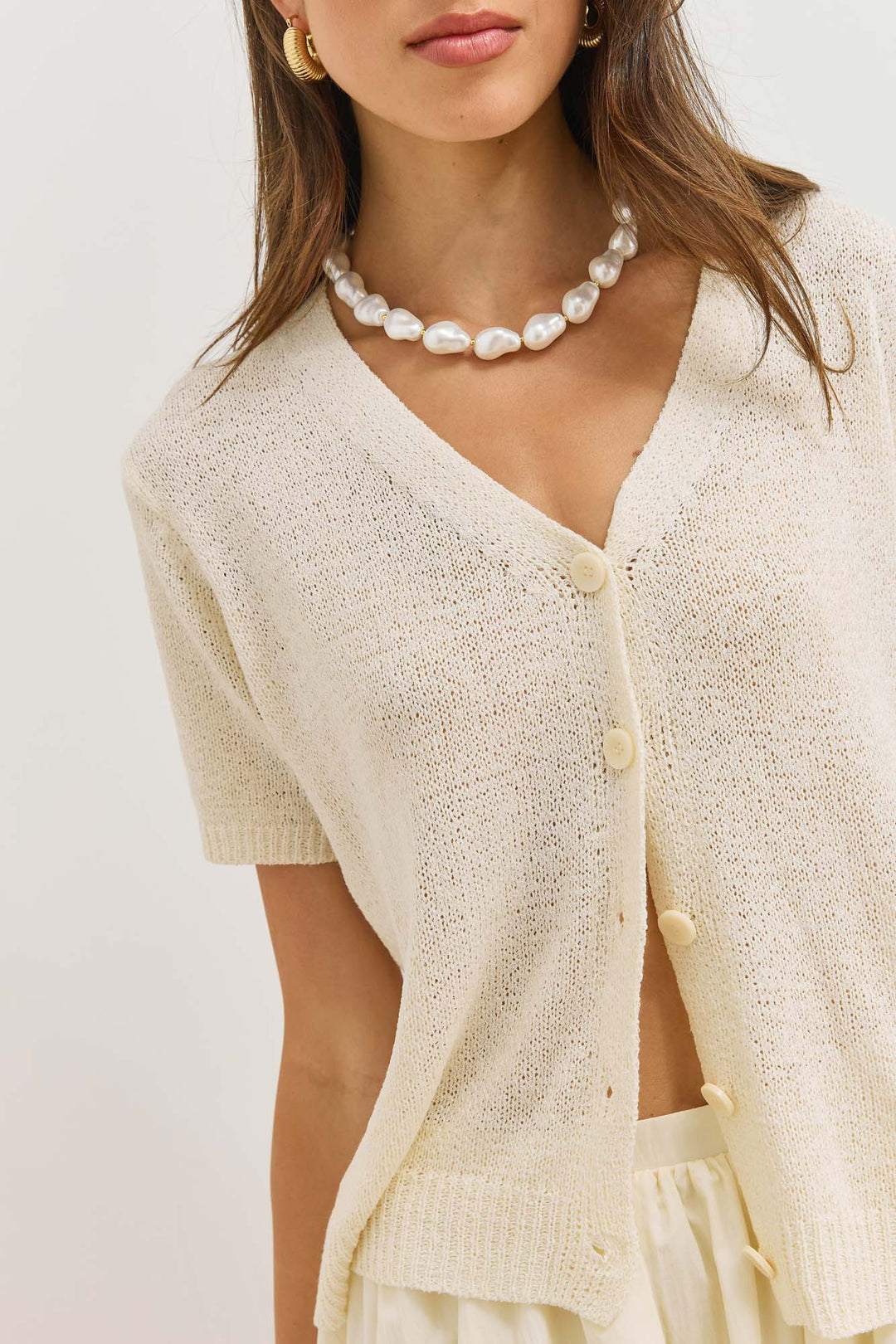 Cardigan for women, cropped cut, V-neck, short sleeves, buttons, textured knit