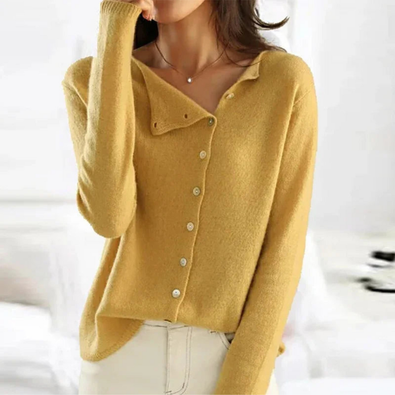 Refined Button-Design Pull | Durable High-Quality Knit