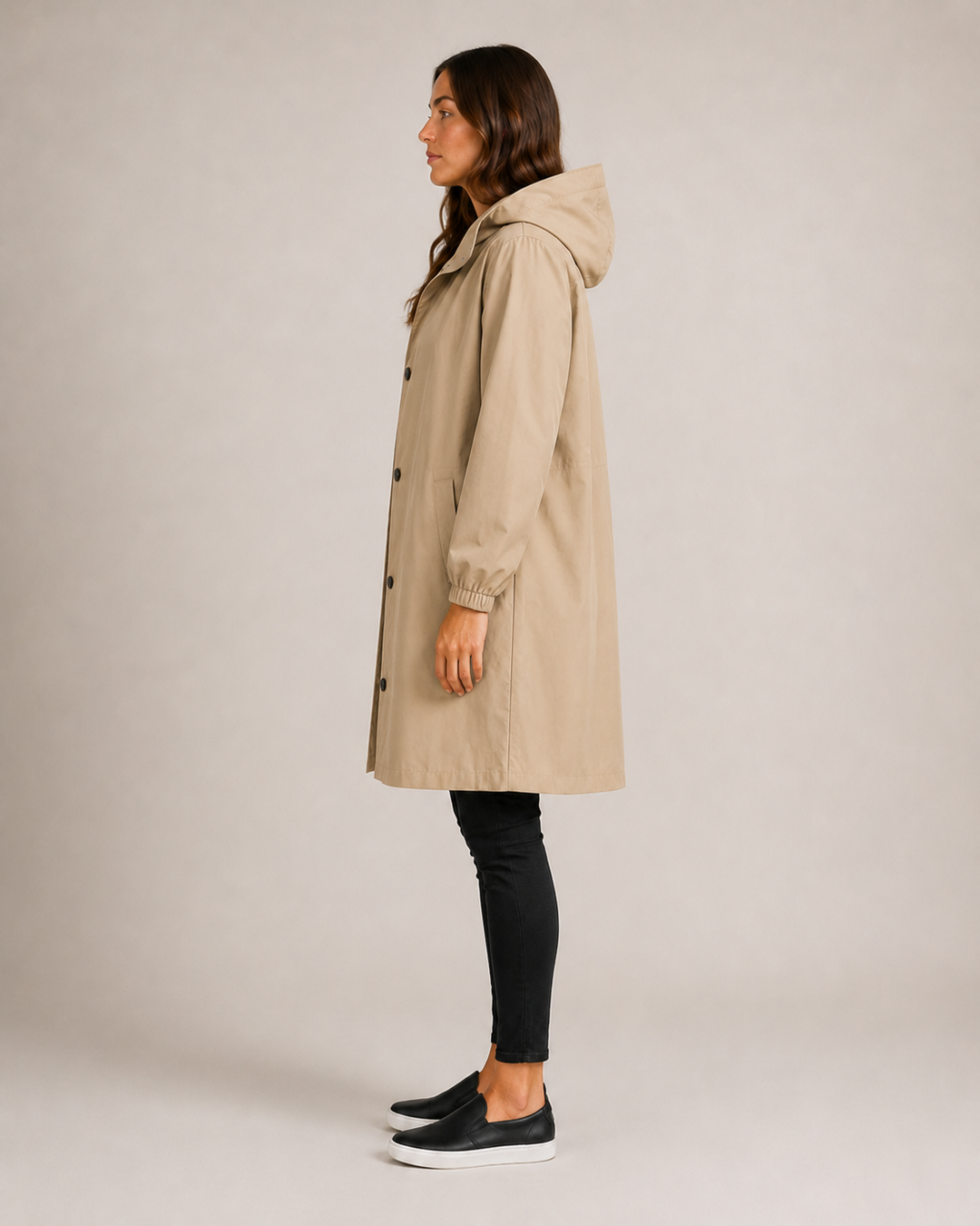 Hannelore Raincoat – Mid-Length, Lightweight & Tailored