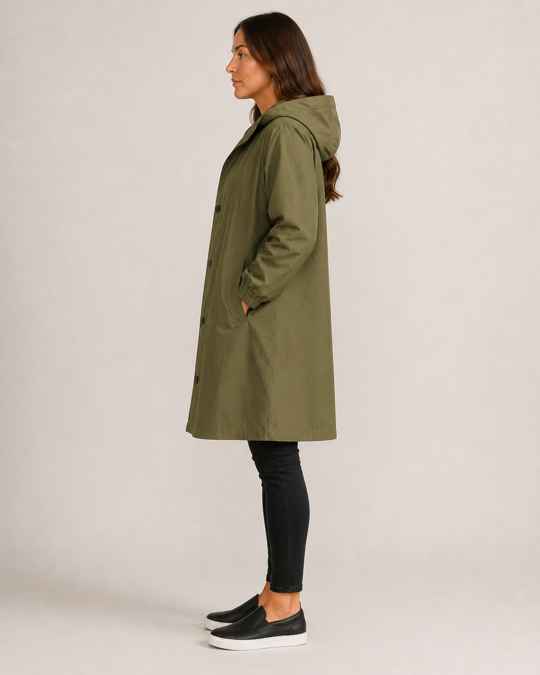 Hannelore Raincoat – Mid-Length, Lightweight & Tailored