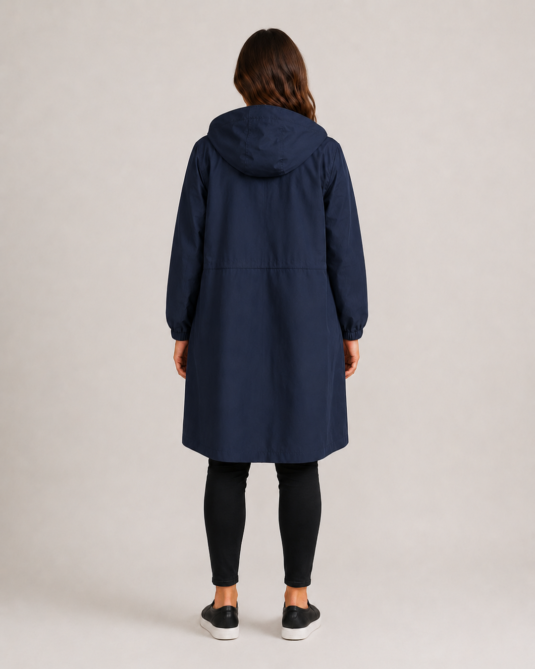 Hannelore Raincoat – Mid-Length, Lightweight & Tailored
