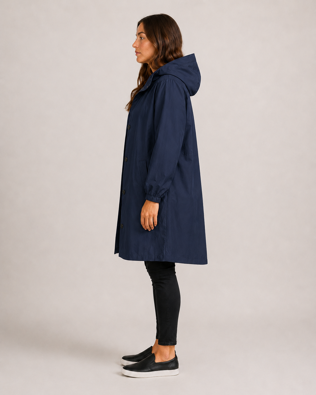 Hannelore Raincoat – Mid-Length, Lightweight & Tailored