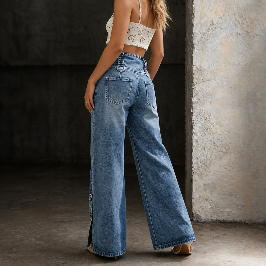 Mia | High Waist Slit Jeans