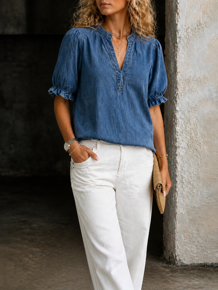 Ashley | Vintage V-Neck  Essential