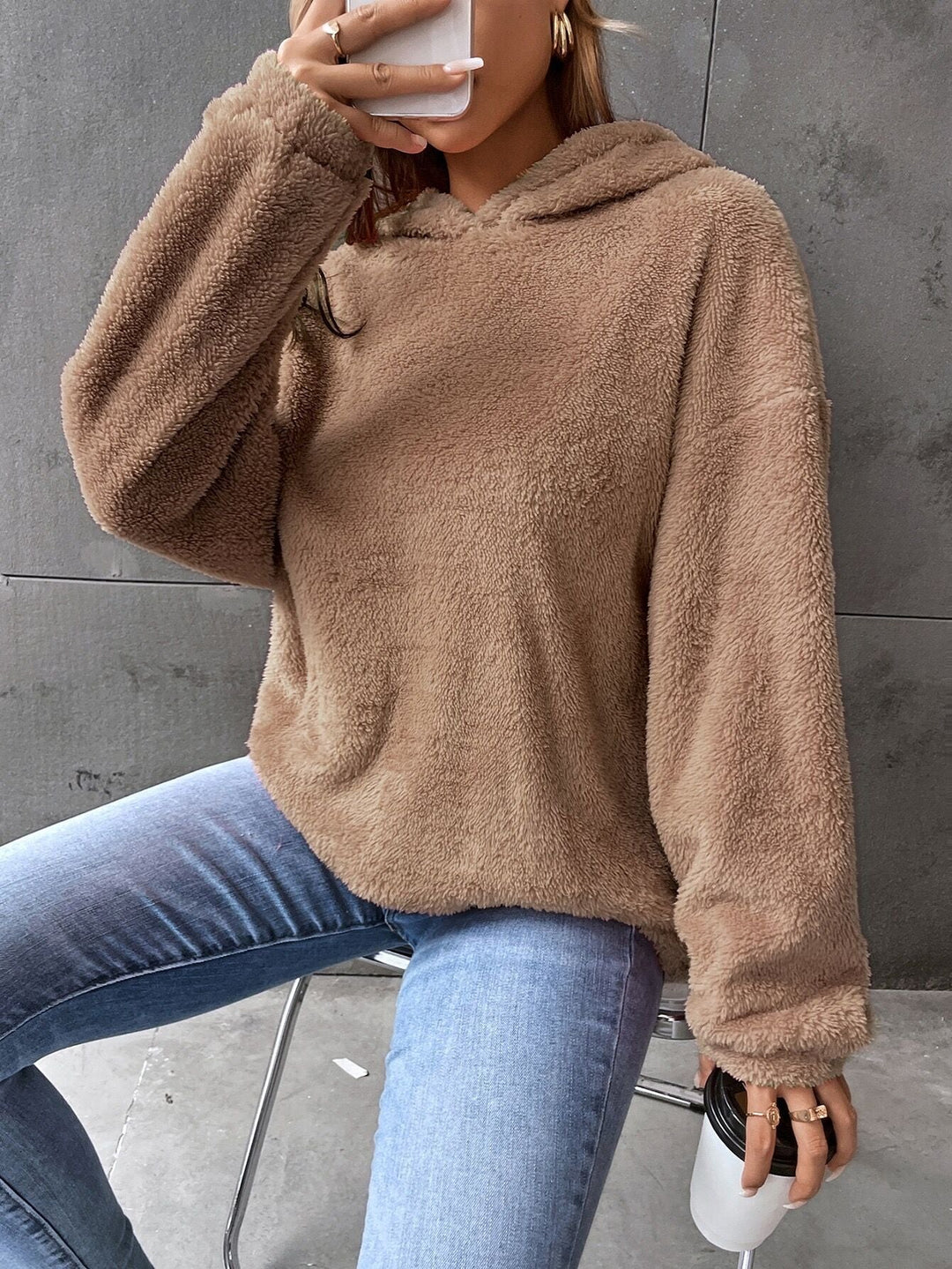 Women's hoodie - Fleece pullover - Short model - Comfortable fit - Long sleeves