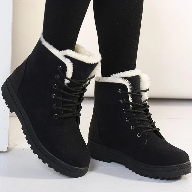 Fleece-lined women's winter boots - Warm ankle boots with lace-up closure