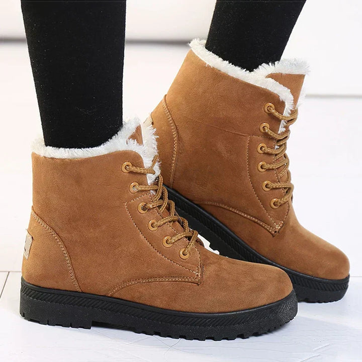 Fleece-lined women's winter boots - Warm ankle boots with lace-up closure