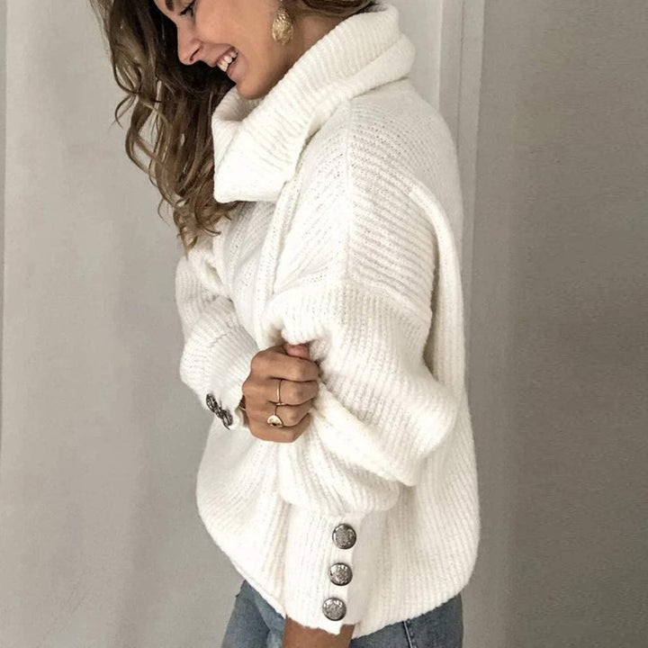 Lightweight women's turtleneck sweater