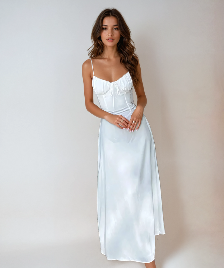 Flowy Maxi Dress with Sleeveless Design and Gathered Bodice for Wedding Guests