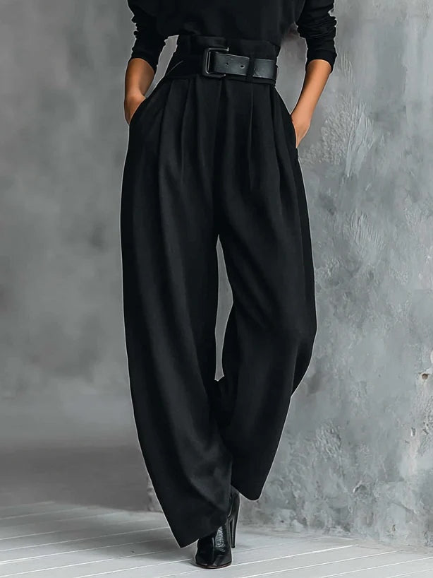 Lisa™ | Black 2-Piece Set with Belt