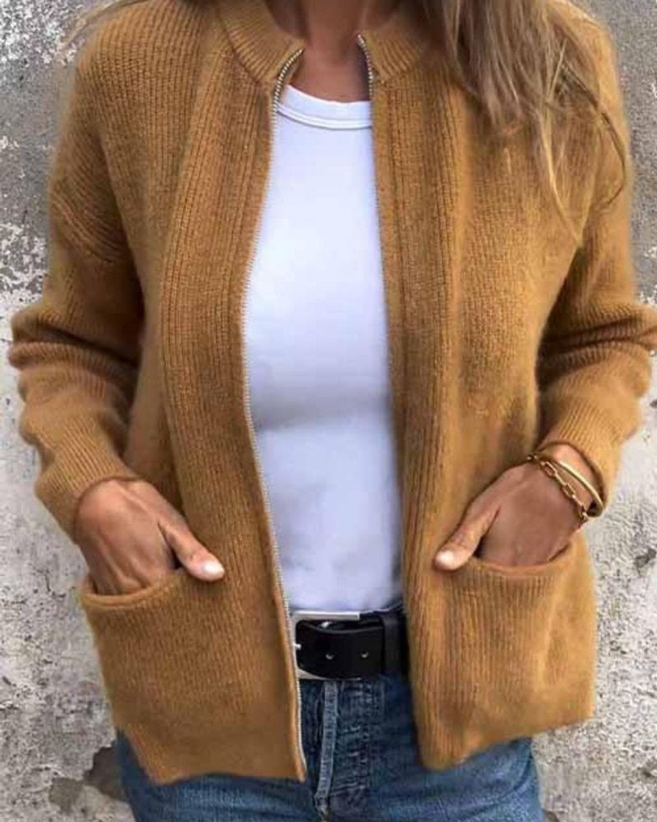 Berta | Women's Knitted Cardigan with Zipper and Front Pockets