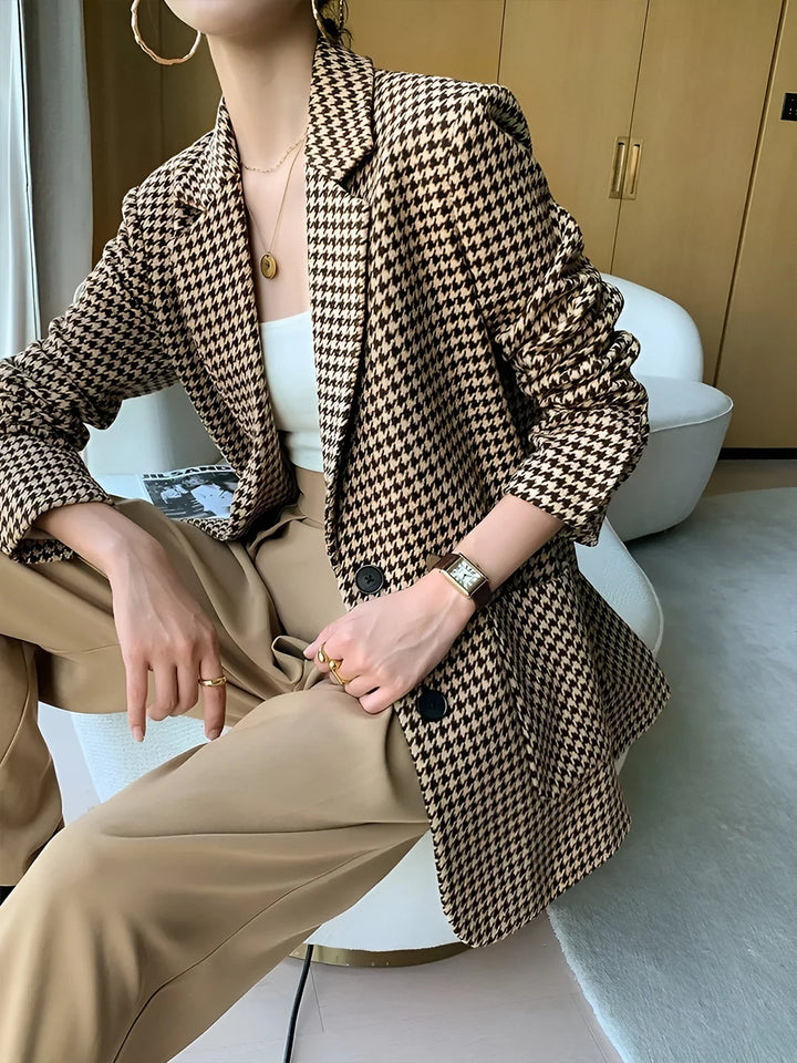 Women's houndstooth blazer with belt and slit