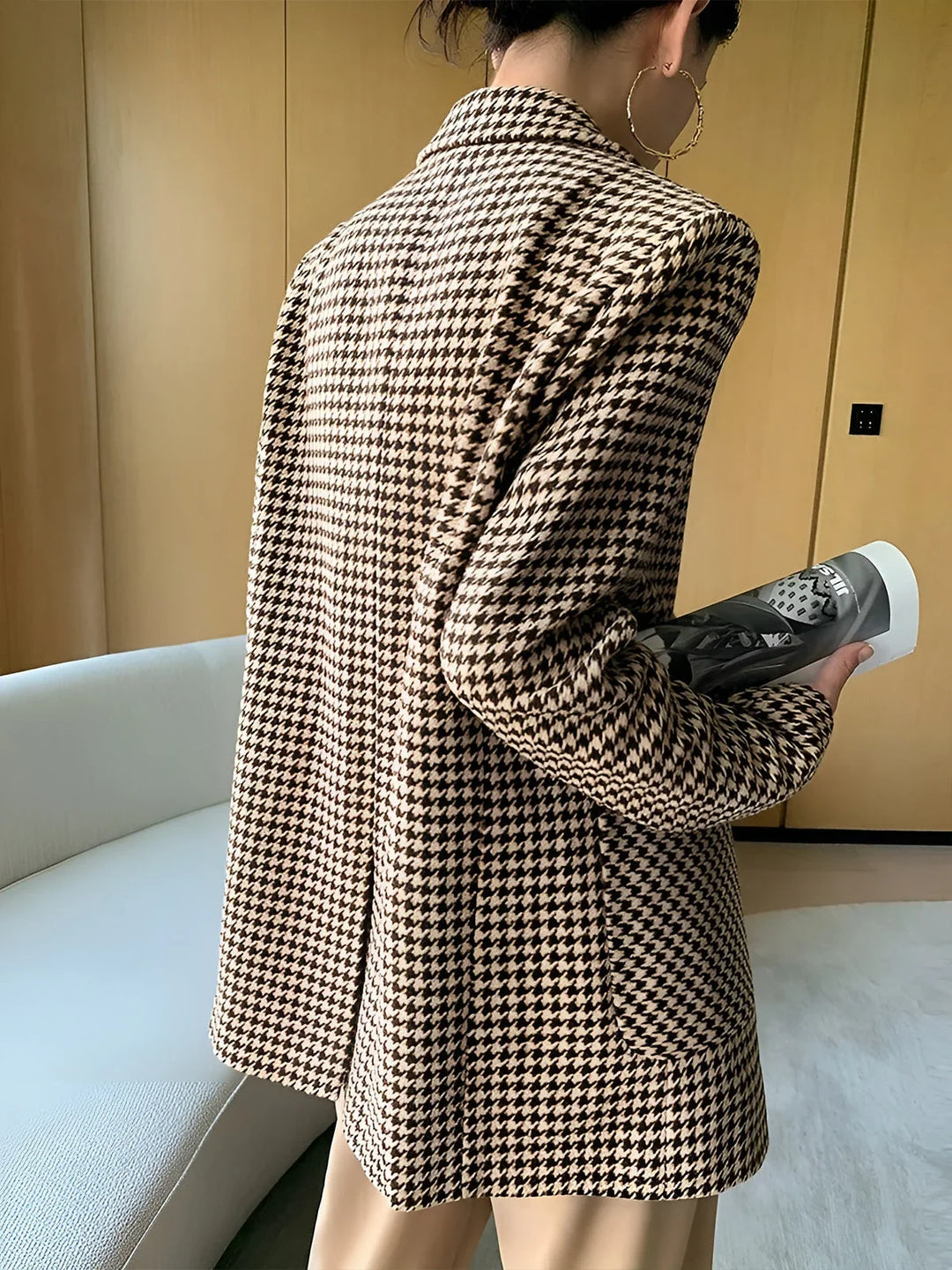 Women's houndstooth blazer with belt and slit