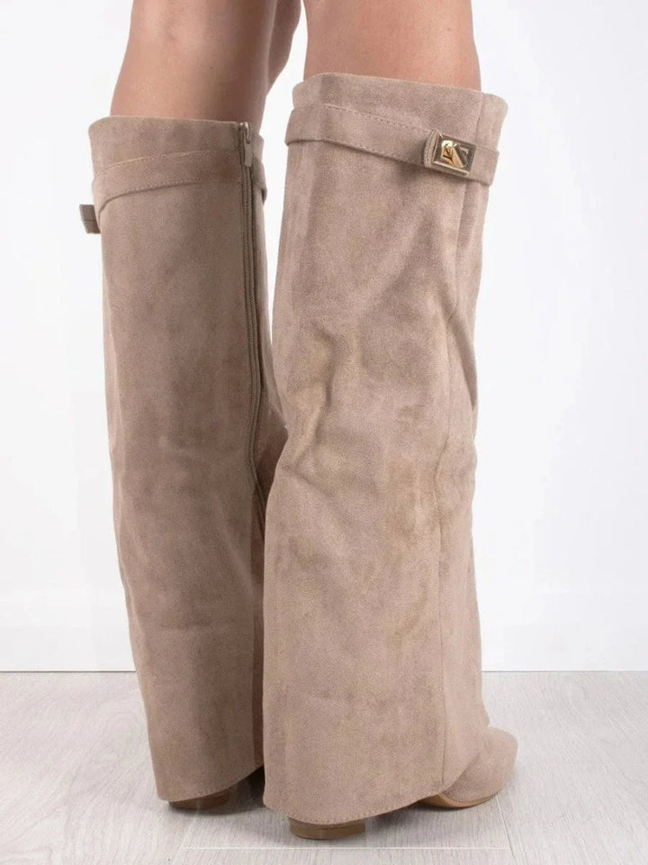 Women's suede boots with metallic details
