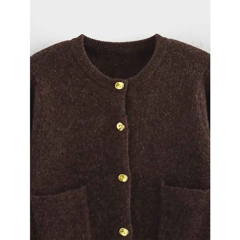 Brown knitted women's cardigan with practical pockets