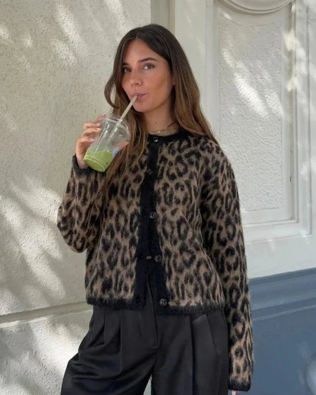 Women's cardigan with long sleeves and animal print