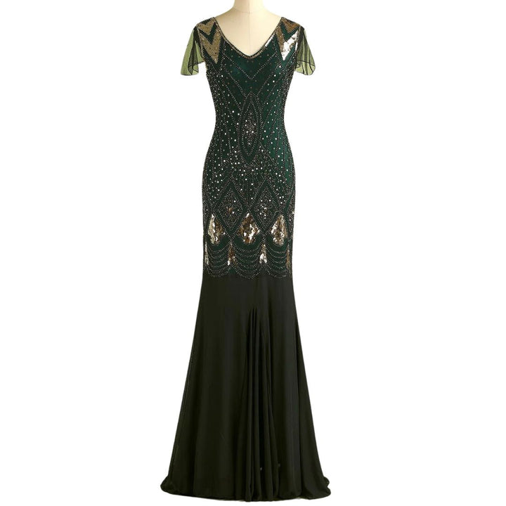 Mia's Glamorous Sequin-Inspired 1920s Flapper Gown