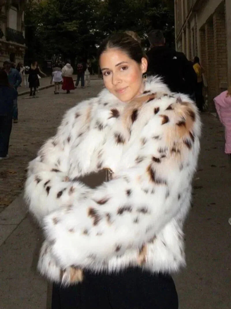 Oversized Women's Faux Fur Coat with Animal Pattern