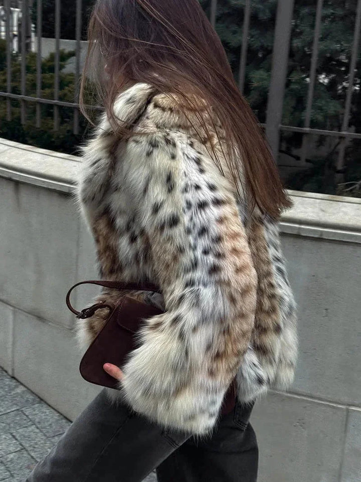 Oversized Women's Faux Fur Coat with Animal Pattern