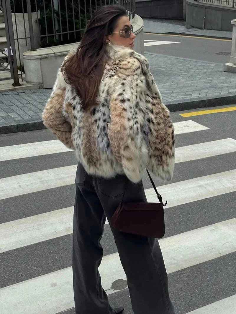 Oversized Women's Faux Fur Coat with Animal Pattern