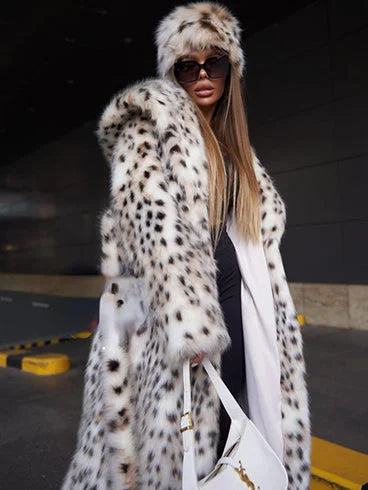 Long women's coat with leopard print and belt