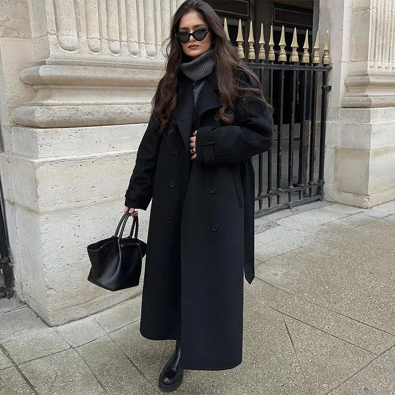 Women's mid-length coat with belt and buttons