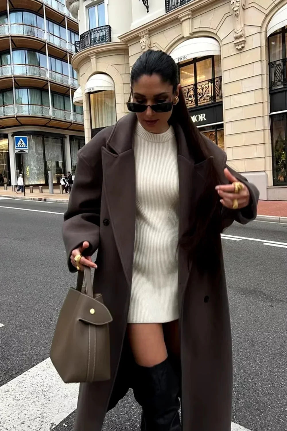 Oversized Brown Coat for Women with Double-Breasted Fastening