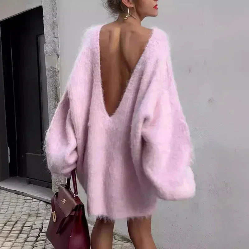 Loose-fit women's off-the-shoulder sweater