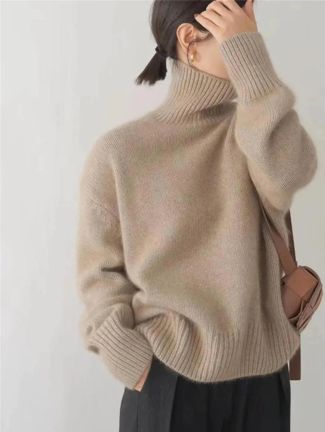 Soft and comfortable women's turtleneck sweater