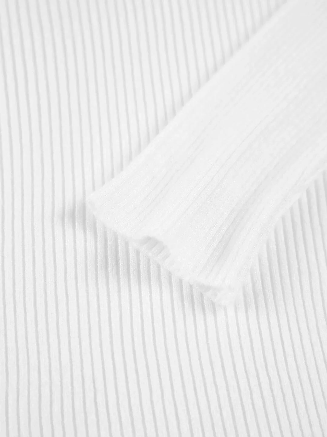 Ribbed women's sweater with a stand-up collar in ivory