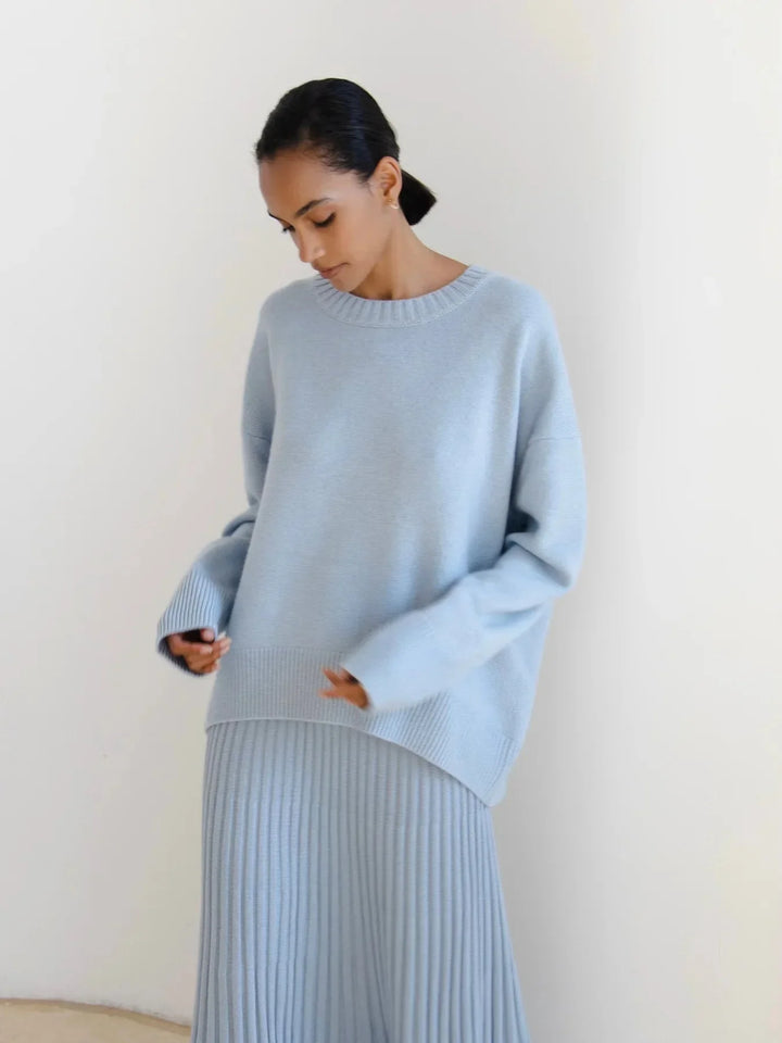 Women's long-sleeve crew-neck sweater