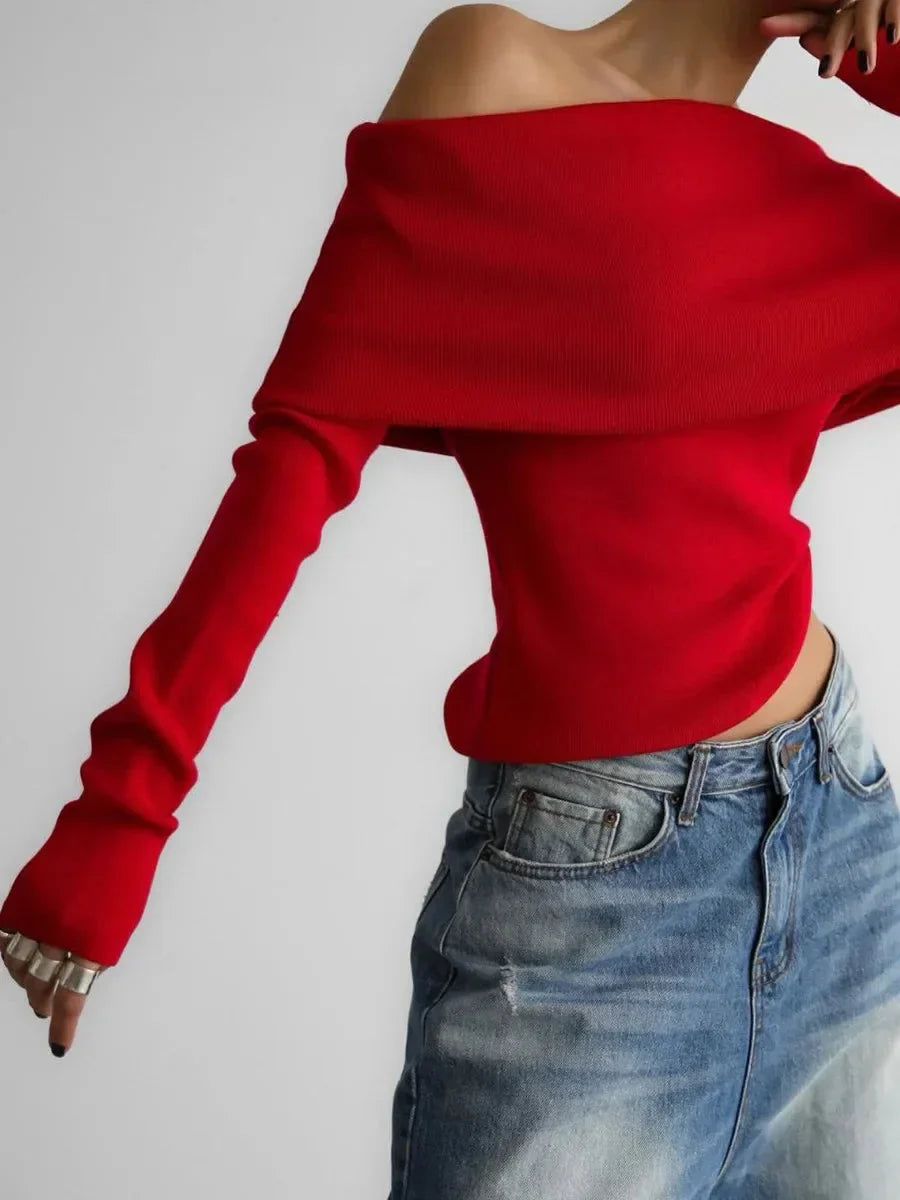 Women's Boat-Neck Sweater with Long Sleeves in Elegant Style