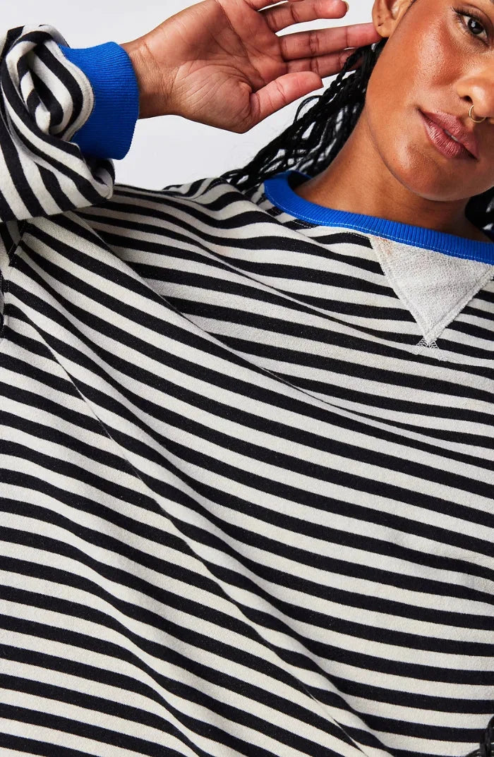 Casual striped sweater for women with a loose fit