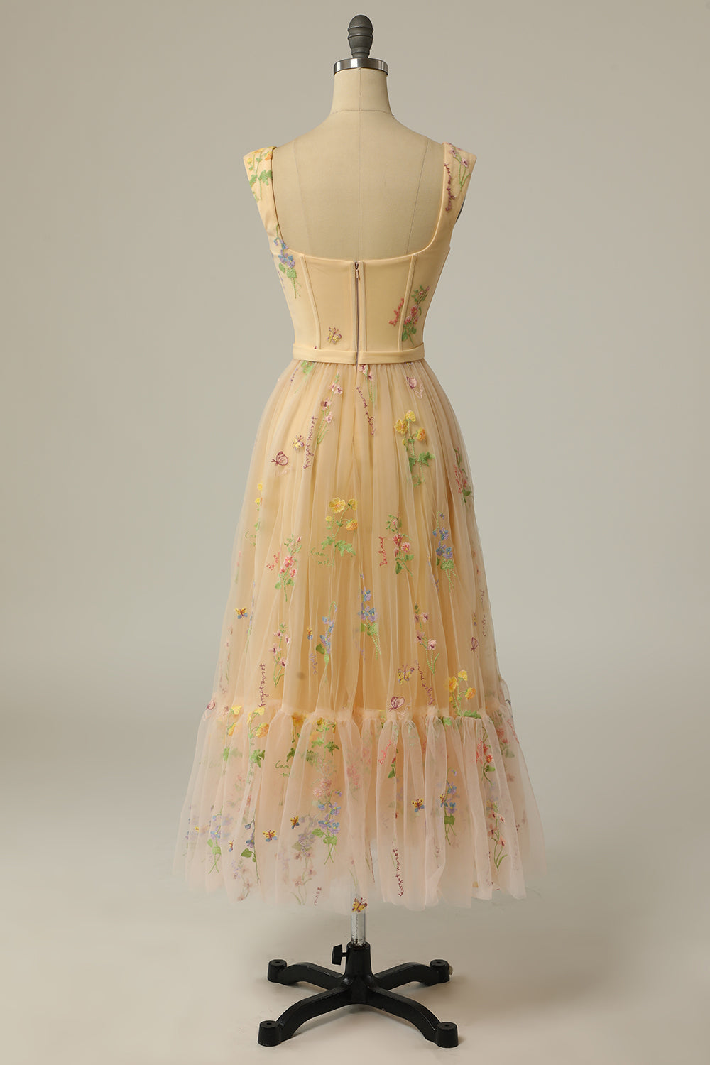 Elegant Embroidered A-Line Ball Gown - Isabelle