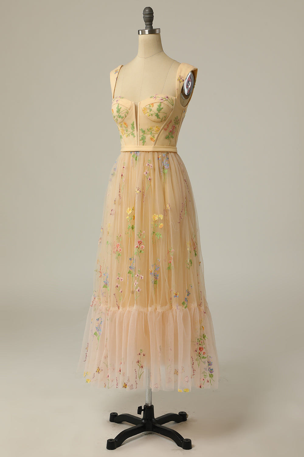 Elegant Embroidered A-Line Ball Gown - Isabelle