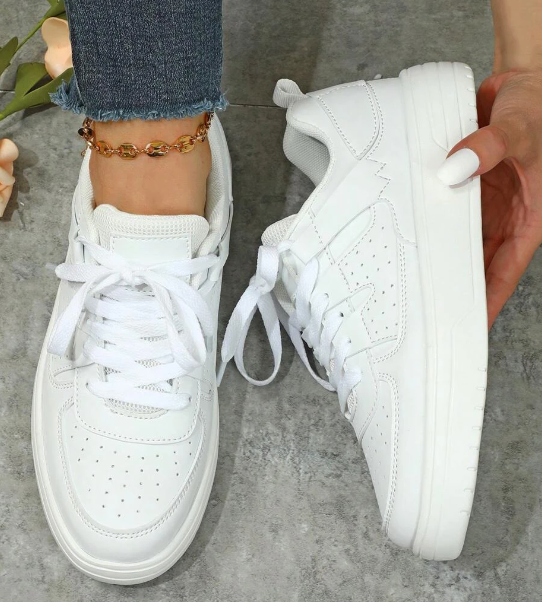 Chic Female Athletic Shoes - Lila