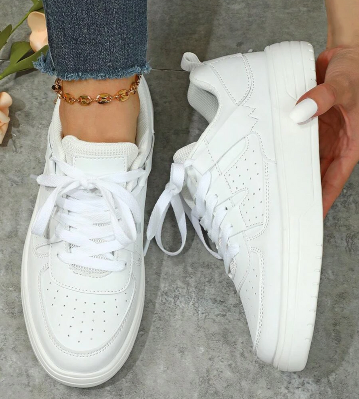 Chic Female Athletic Shoes - Lila