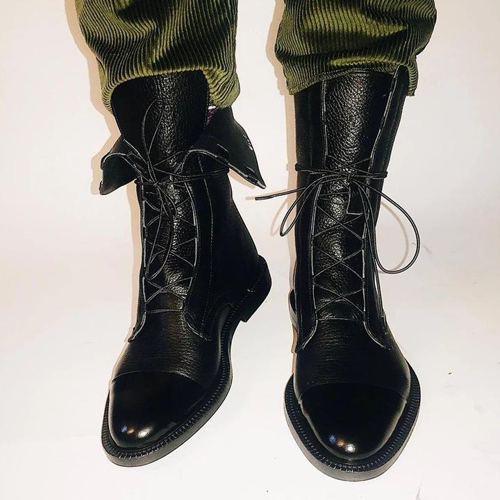 Chic Ladies' Ankle Booties with Refined Heels - Timeless Elegance