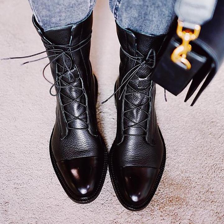 Chic Ladies' Ankle Booties with Refined Heels - Timeless Elegance