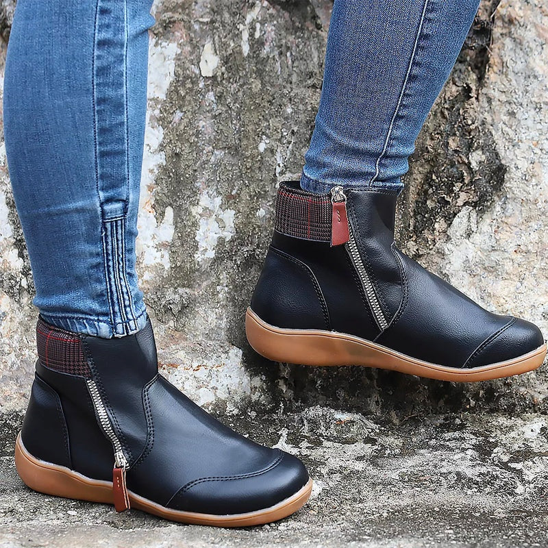 Uxía | Women's Winter Ankle Boots with Side Zipper and Comfort Sole