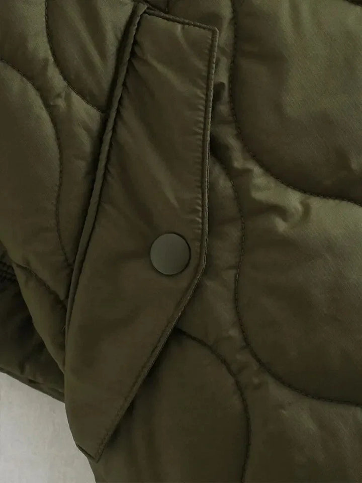 Loose quilted women's Blazer in olive green