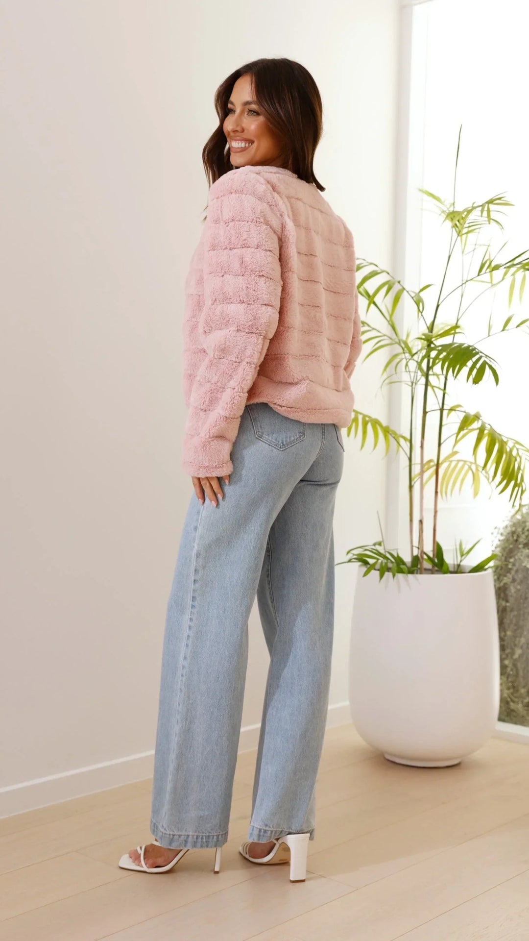Women's Short Faux-Fur Blazer with Open Collar