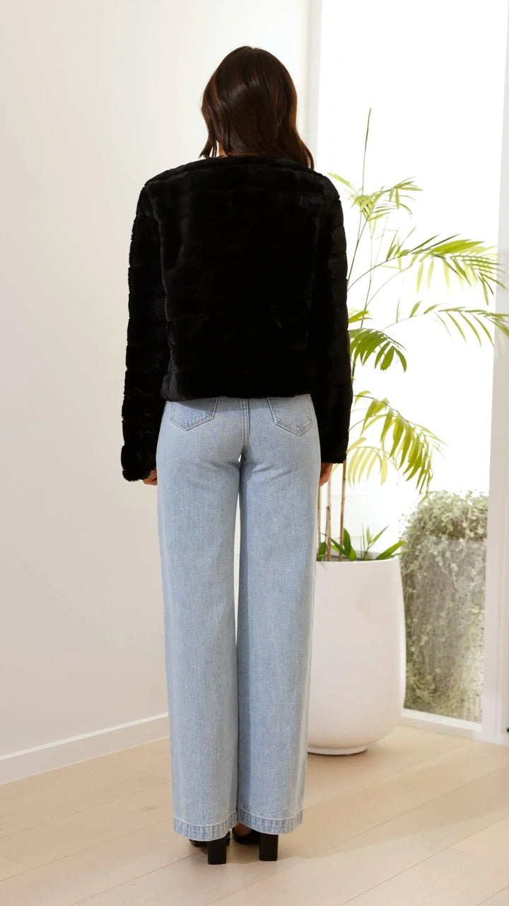 Women's Short Faux-Fur Blazer with Open Collar