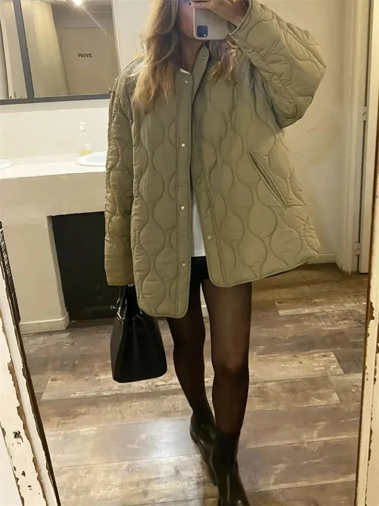 Women's oversized quilted blazer for winter