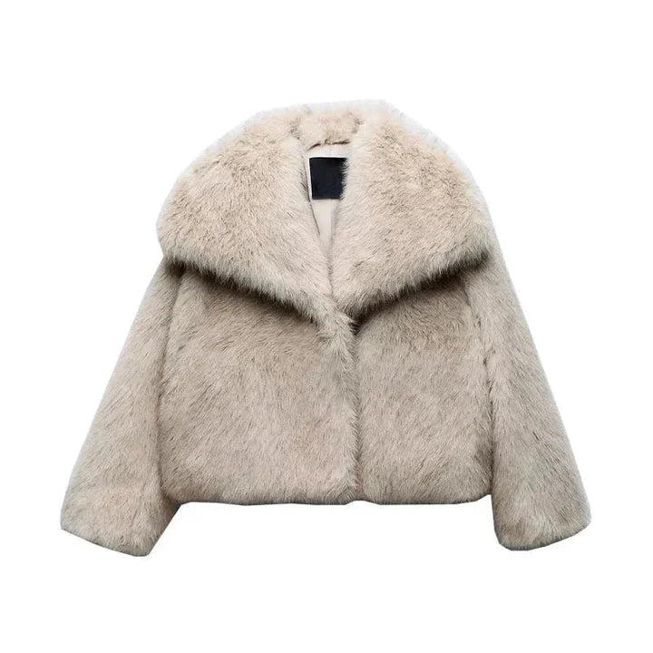 Chic blazer for women with a luxurious texture and a wide collar