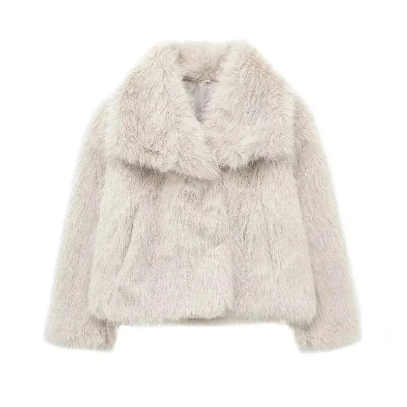 Chic blazer for women with a luxurious texture and a wide collar
