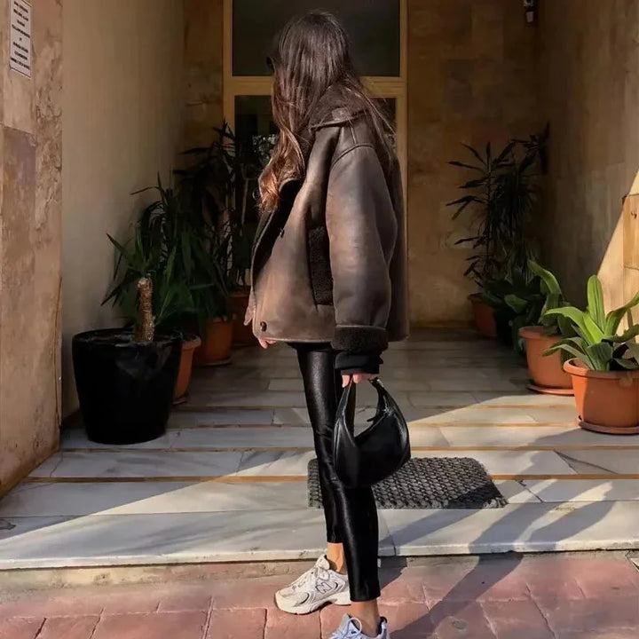 Dark brown blazer for women with shearling effect and large lapels
